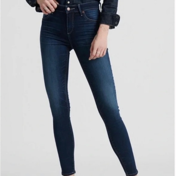 Lucky Brand Dark Wash Mid Rise Ava Skinny Jeans Size 00/24 - Picture 1 of 9